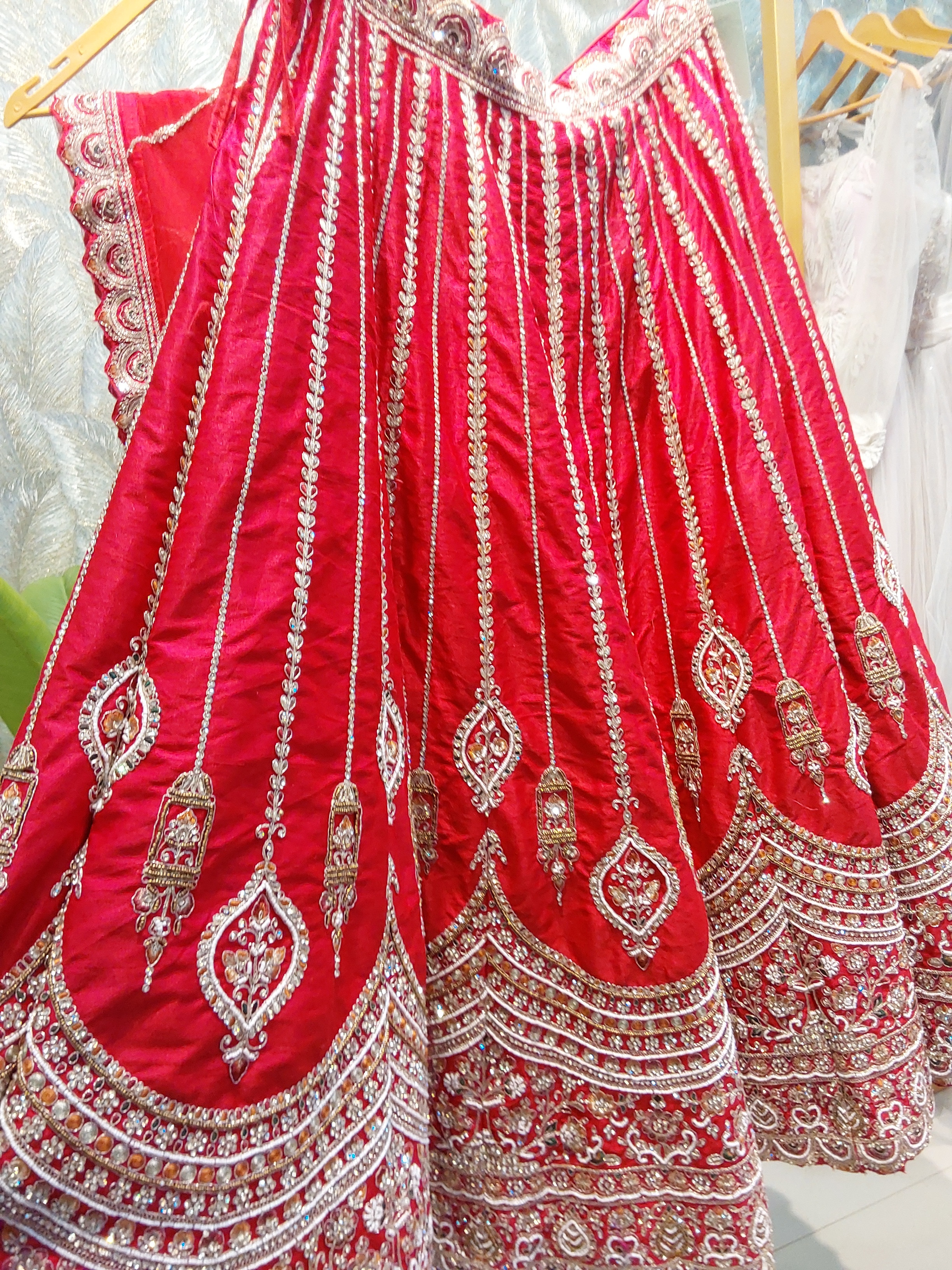 RAJ MAHAL GIRLS